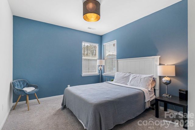 3124 Berry Creek Road, Charlotte, NC 28214