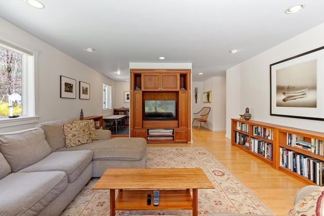 117 Ayer Road, Harvard, MA 01451
