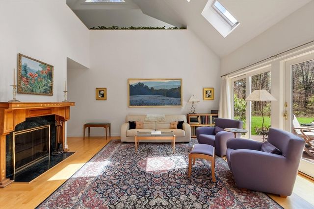 117 Ayer Road, Harvard, MA 01451