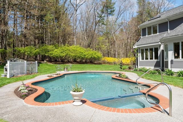 117 Ayer Road, Harvard, MA 01451
