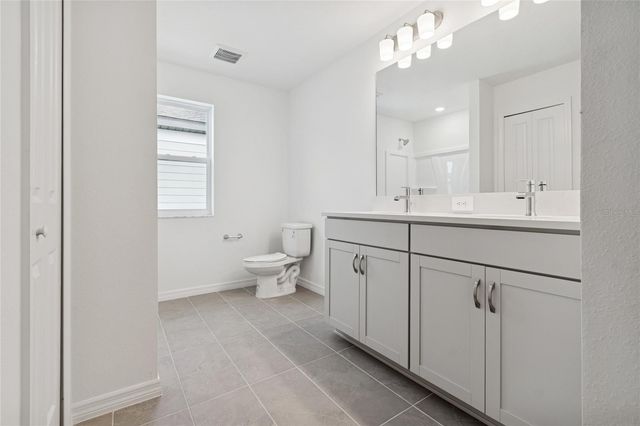 9102 OPTIMIST WAY, Palmetto, FL 34221