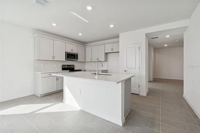 9102 OPTIMIST WAY, Palmetto, FL 34221