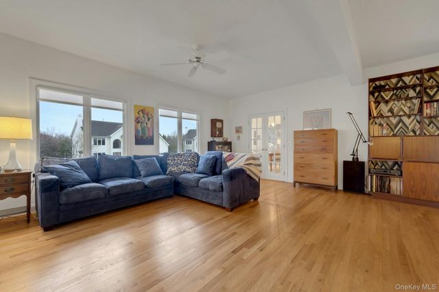 8 Justine Court, Briarcliff Manor, NY 10510