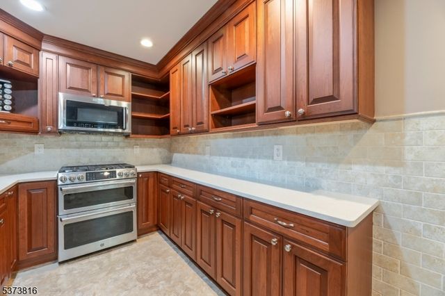 1548 Dumont Ave, South Plainfield Boro, NJ 07080