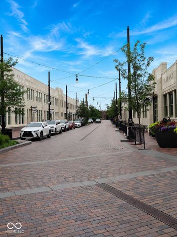 635 E 10th Street, Indianapolis, IN 46202