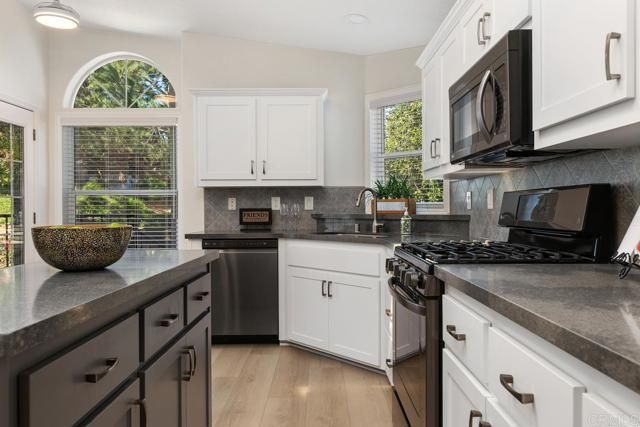 525 W El Norte Parkway 51, Escondido, CA 92026