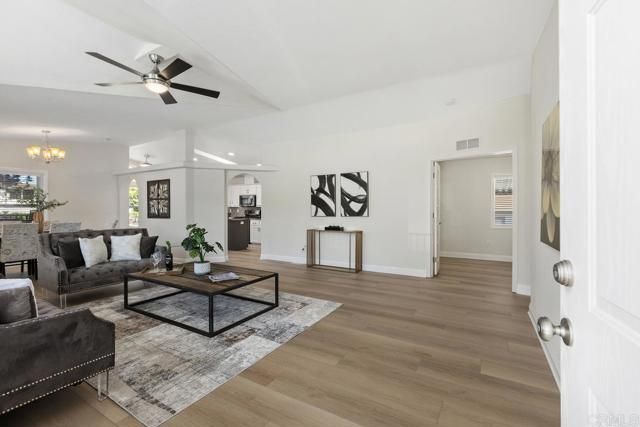 525 W El Norte Parkway 51, Escondido, CA 92026