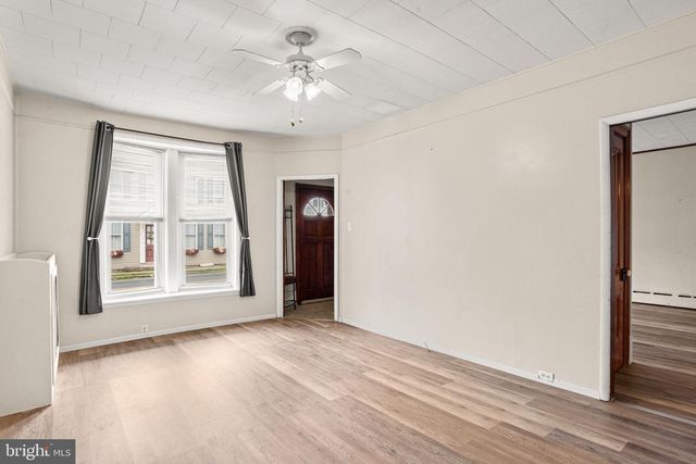 316 WALNUT STREET, Boiling Springs, PA 17007