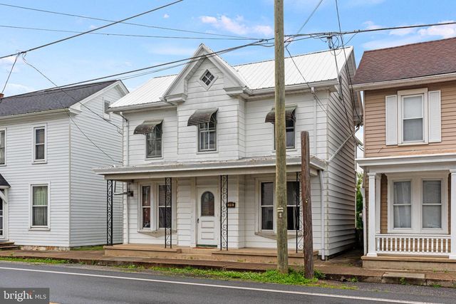 316 WALNUT STREET, Boiling Springs, PA 17007