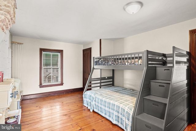 316 WALNUT STREET, Boiling Springs, PA 17007