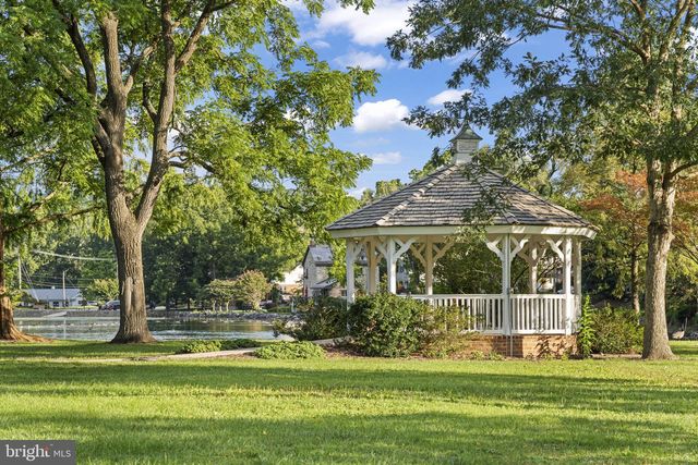 316 WALNUT STREET, Boiling Springs, PA 17007
