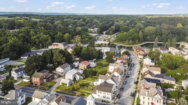 316 WALNUT STREET, Boiling Springs, PA 17007
