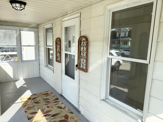 3604 Hoiles Avenue, Toledo, OH 43612