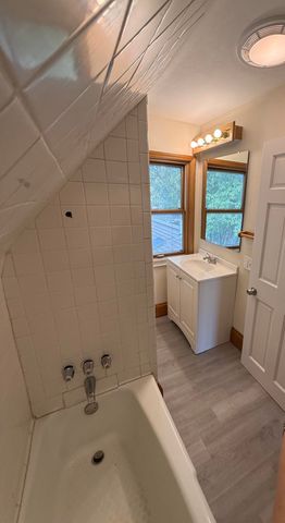 3604 Hoiles Avenue, Toledo, OH 43612