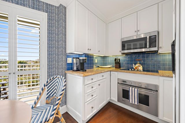 100 Royal Palm Way G4, Palm Beach, FL 33480