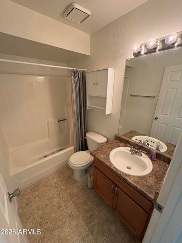 4828 W ORANGEWOOD Avenue 106, Glendale, AZ 85301