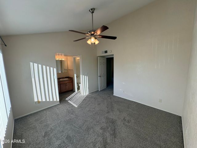 4828 W ORANGEWOOD Avenue 106, Glendale, AZ 85301