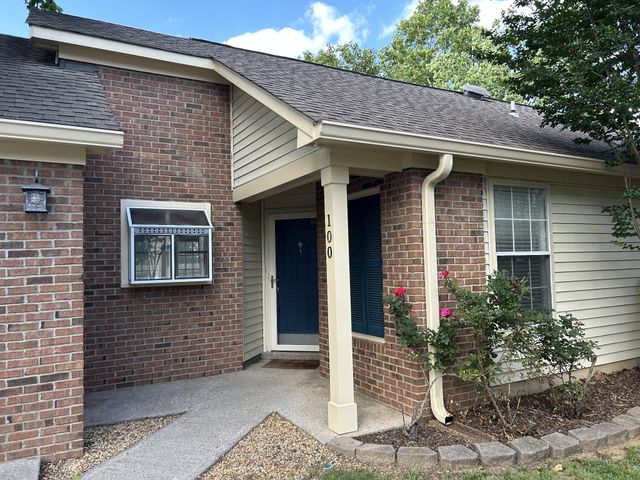 100 Meridian Ct, Franklin, TN 37069
