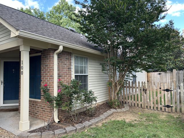 100 Meridian Ct, Franklin, TN 37069