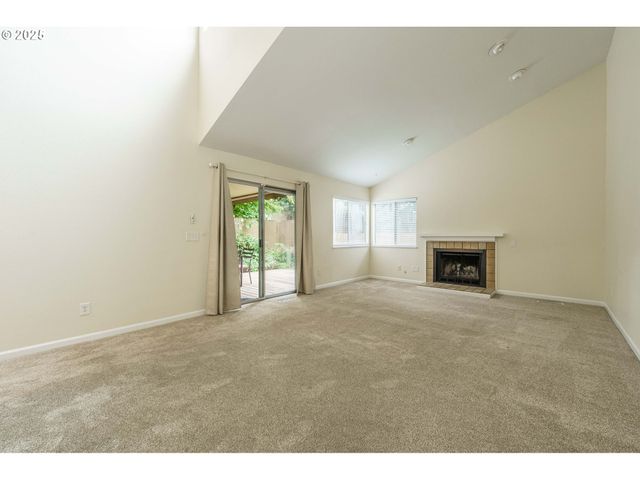 17760 Nw ROLLING HILL Ln, Beaverton, OR 97006