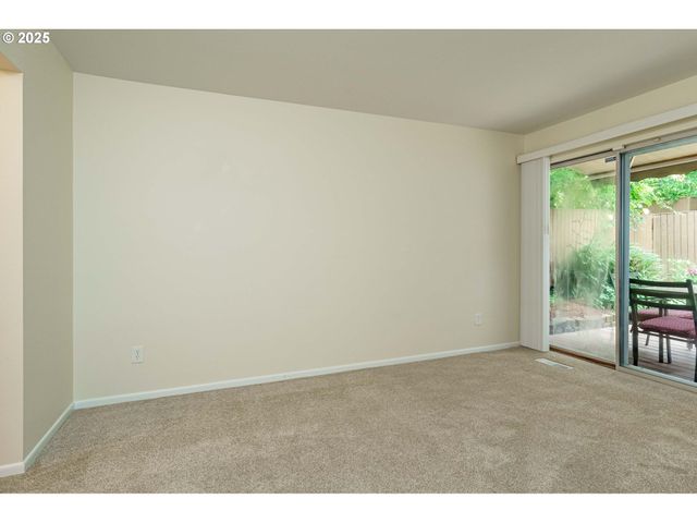 17760 Nw ROLLING HILL Ln, Beaverton, OR 97006