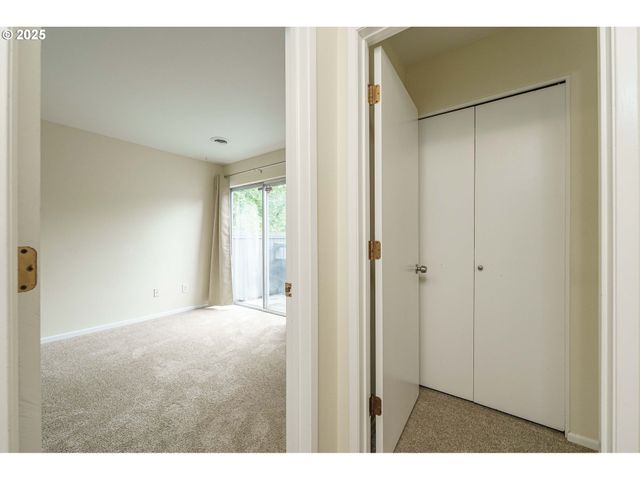17760 Nw ROLLING HILL Ln, Beaverton, OR 97006