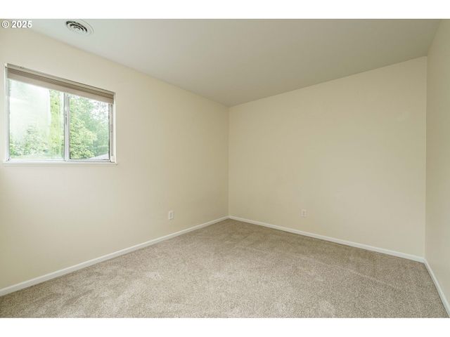 17760 Nw ROLLING HILL Ln, Beaverton, OR 97006