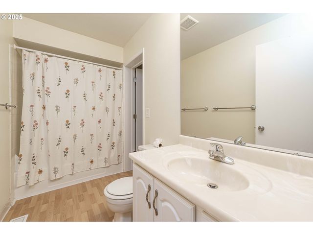 17760 Nw ROLLING HILL Ln, Beaverton, OR 97006