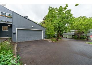 17760 Nw ROLLING HILL Ln, Beaverton, OR 97006