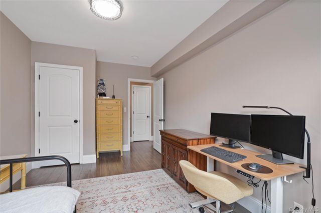 12 Westchester Avenue 5A, White Plains, NY 10601