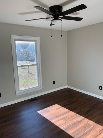 304 Parkside Ct, Old Hickory, TN 37138