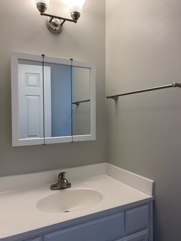 304 Parkside Ct, Old Hickory, TN 37138