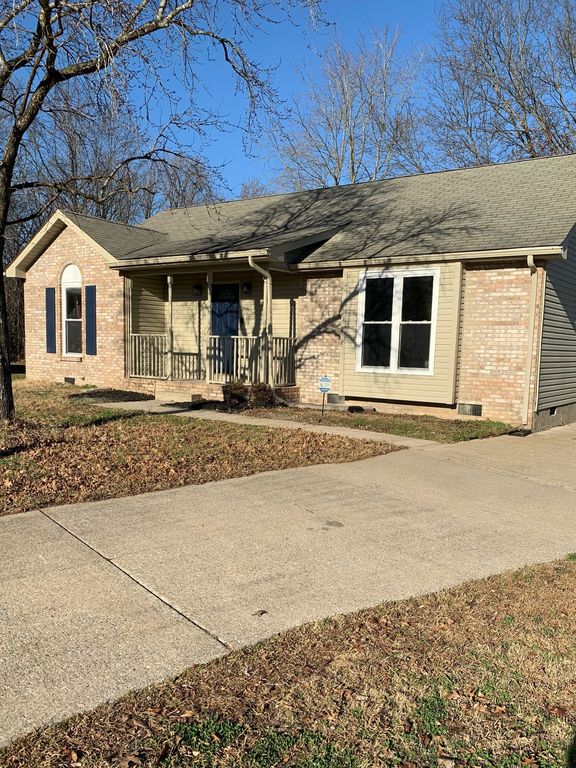 304 Parkside Ct, Old Hickory, TN 37138