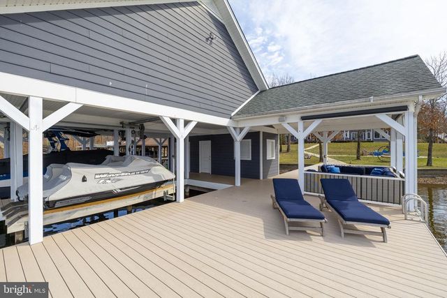 3804 OUTER BANKS LN, Bumpass, VA 23024