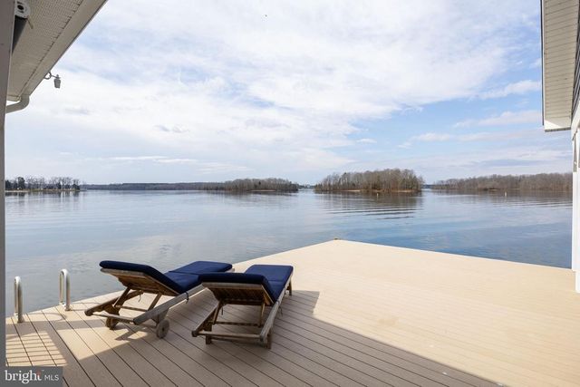 3804 OUTER BANKS LN, Bumpass, VA 23024