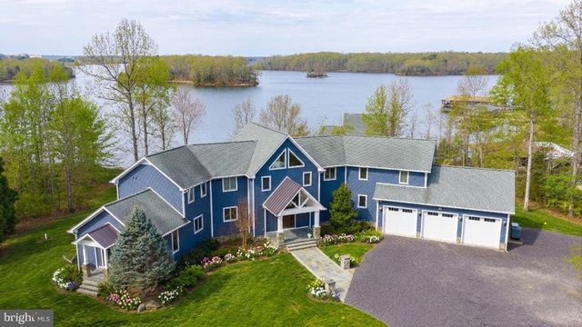 3804 OUTER BANKS LN, Bumpass, VA 23024