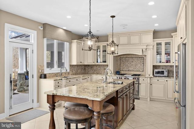 3804 OUTER BANKS LN, Bumpass, VA 23024