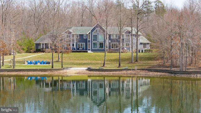 3804 OUTER BANKS LN, Bumpass, VA 23024