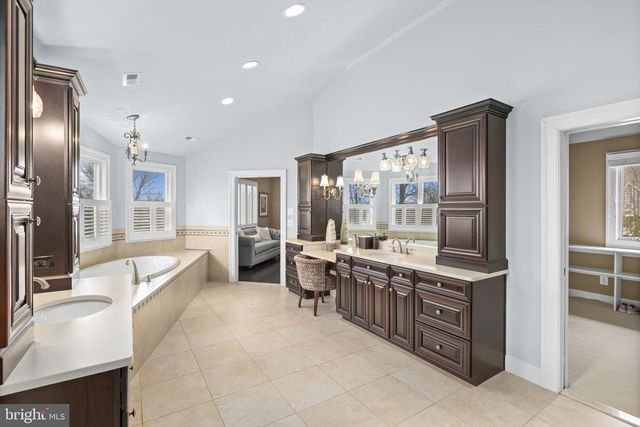 3804 OUTER BANKS LN, Bumpass, VA 23024