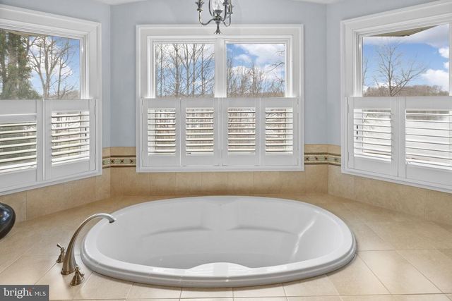 3804 OUTER BANKS LN, Bumpass, VA 23024