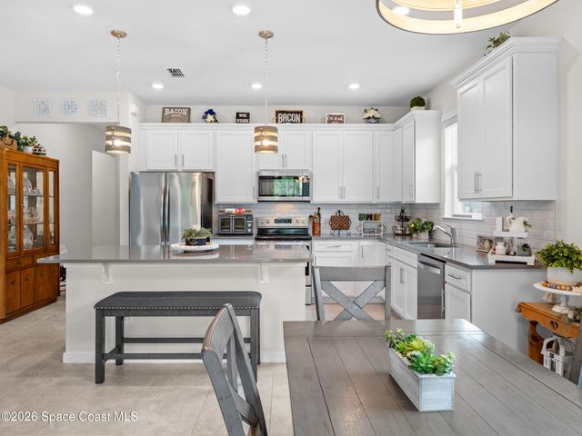 2209 Canopy Terrace Boulevard, Deland, FL 32724
