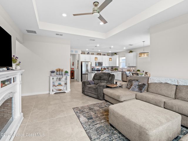 2209 Canopy Terrace Boulevard, Deland, FL 32724