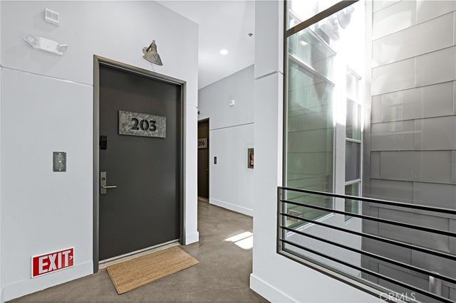 13320 Beach 203, Los Angeles, CA 90292