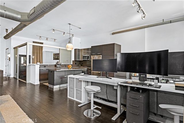 13320 Beach 203, Los Angeles, CA 90292