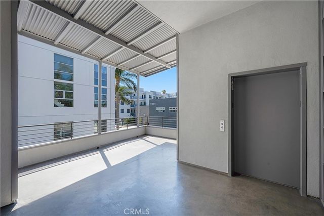 13320 Beach 203, Los Angeles, CA 90292