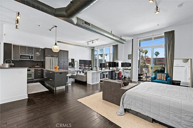 13320 Beach 203, Los Angeles, CA 90292