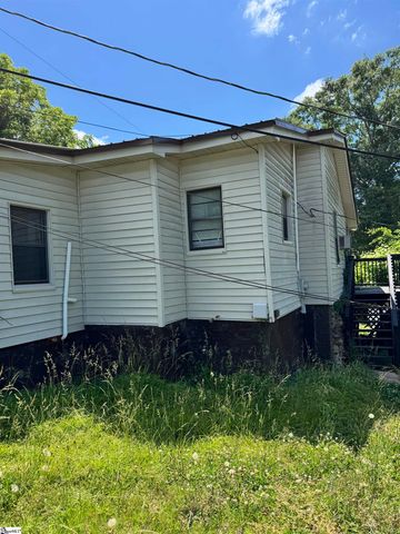 201 Hunters Court, Laurens, SC 29360