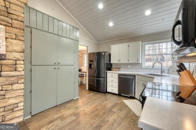 176 Madison Avenue 8, Blairsville, GA 30512