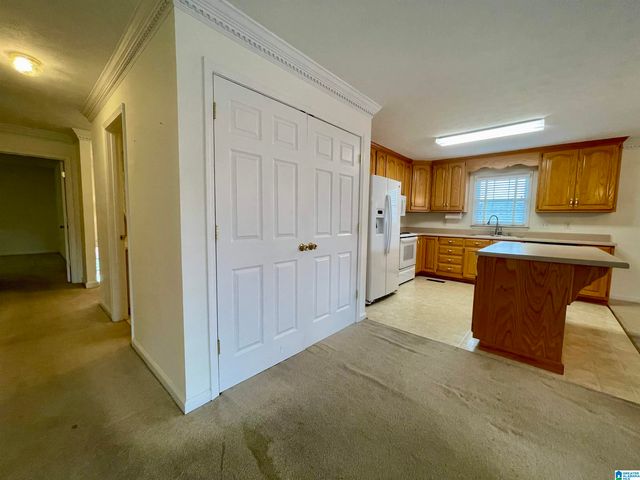 1607 PARKMAN STREET NE, Cullman, AL 35055