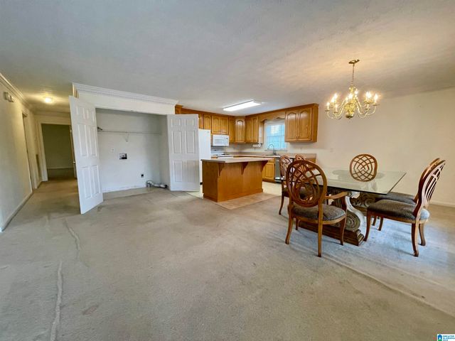 1607 PARKMAN STREET NE, Cullman, AL 35055
